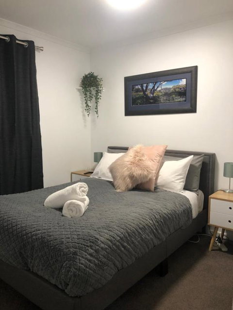 Lake N Snow 4 - Whitsundays Accommodation 1