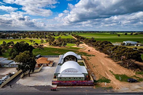 Lake Tyrrell Accommodation LTA - Whitsundays Accommodation 1