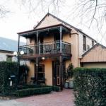 Luxury On Loch - Whitsundays Accommodation 0