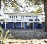 Happy Tides Beachfront Holiday Home - Whitsundays Accommodation