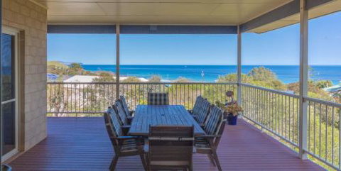 Seaclusion 8 View Court Carrickalinga - Whitsundays Accommodation 5