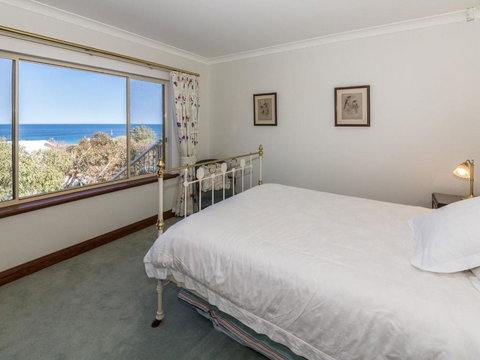 Seaclusion 8 View Court Carrickalinga - Whitsundays Accommodation 1