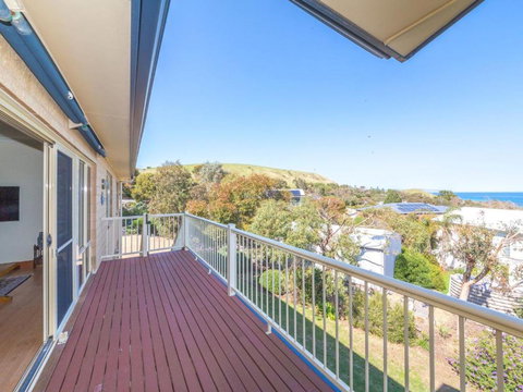 Seaclusion 8 View Court Carrickalinga - Whitsundays Accommodation 3