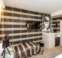 Hollywood Style Studio With Fantastic Roof Terrace - Whitsundays Accommodation