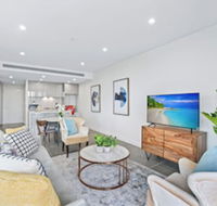 HomeHotel Extreme Luxury Apt next to Mall  Train - Whitsundays Accommodation