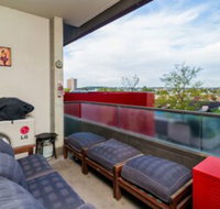 Modern 1BD in the Heart of Richmond w / Pool  Gym - Whitsundays Accommodation