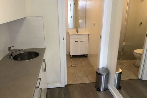 Douglas Street Studios - Whitsundays Accommodation 2