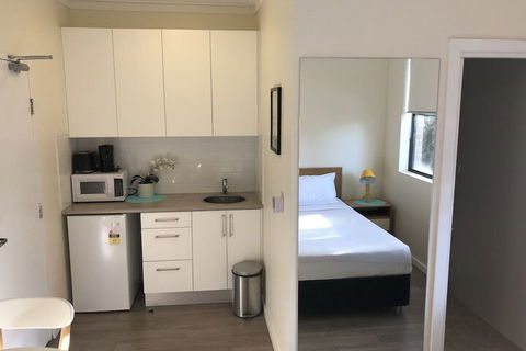 Douglas Street Studios - Whitsundays Accommodation 1