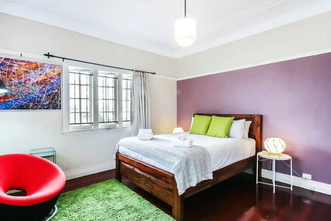 Quiet 3 Bedroom House In Albion With Parking - Whitsundays Accommodation 2