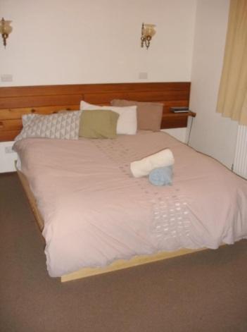 Retro 2 Bedroom & 2 Loft Apartment - Whitsundays Accommodation 5
