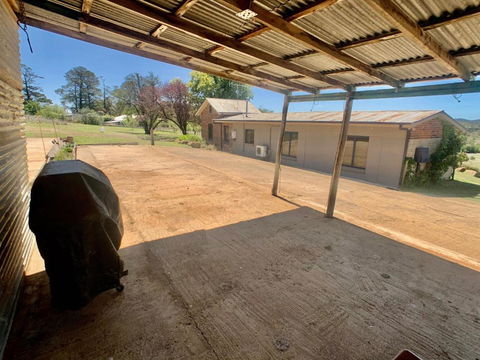 The Daydawn Dairy Perched High Simple Living & What A View! - Whitsundays Accommodation 5