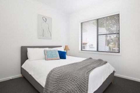 Rockwall Pet Friendly Fire Pit - Whitsundays Accommodation 7