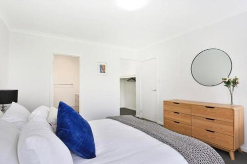 Rockwall Pet Friendly Fire Pit - Whitsundays Accommodation 3