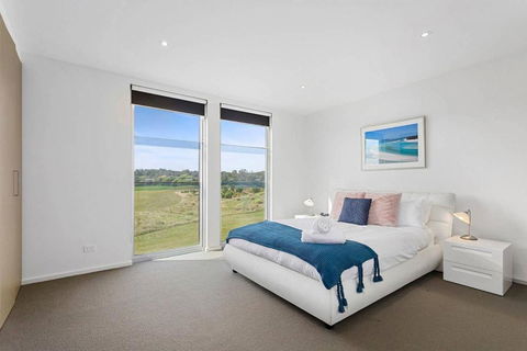 DREW Golfers Delight Close To St. Andrews Beach - Whitsundays Accommodation 1