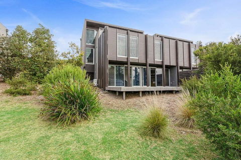 DREW Golfers Delight Close To St. Andrews Beach - Whitsundays Accommodation 6