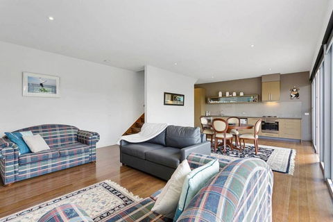 DREW Golfers Delight Close To St. Andrews Beach - Whitsundays Accommodation 3