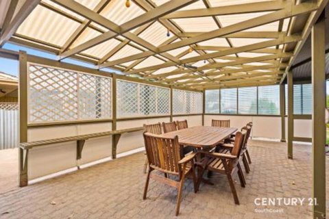 Reef & Vines Port Noarlunga - Whitsundays Accommodation 3