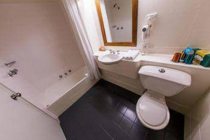Parliament House NSW Whitsundays Accommodation