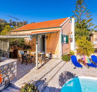 Red Bluff Beach House - Whitsundays Accommodation