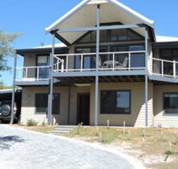 Jay's Beach House - Whitsundays Accommodation