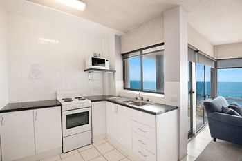 Dolphin Court 15 - Whitsundays Accommodation 2