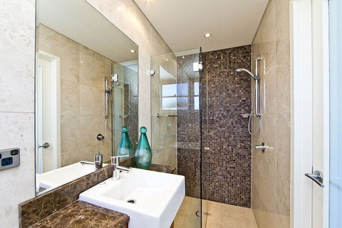 Penthouse Palace - Whitsundays Accommodation 7