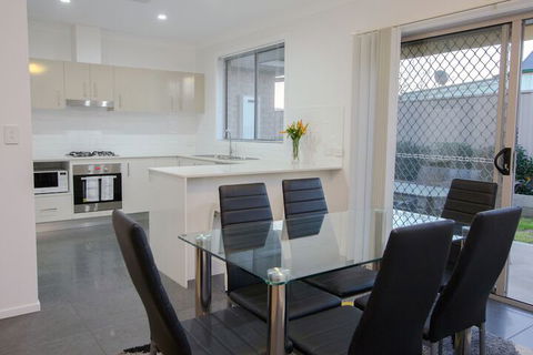 Douro Place - Whitsundays Accommodation 1