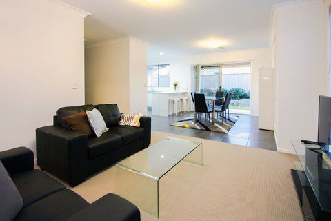 Douro Place - Whitsundays Accommodation 3