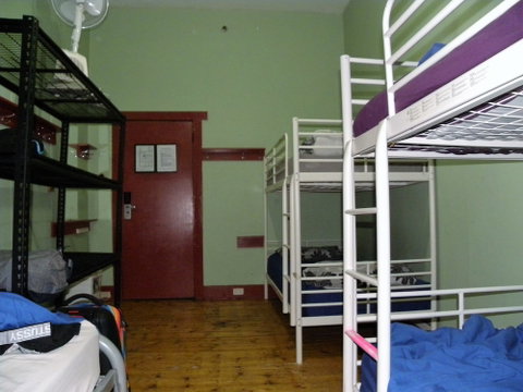 Market Tavern - Hostel And Bar - Whitsundays Accommodation 5