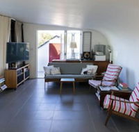 Bondi Retro Designer - Whitsundays Accommodation
