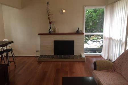 Holiday Home Close To Train Station - Whitsundays Accommodation 6