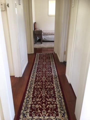 Holiday Home Close To Train Station - Whitsundays Accommodation 5