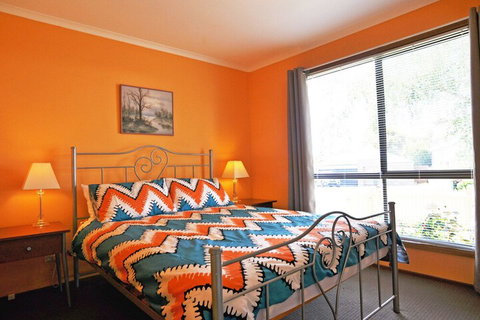 Alwyns By THE SEA PET Friendly - Whitsundays Accommodation 3