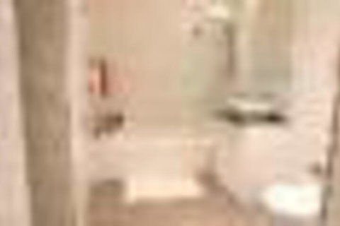 Perfectly Located In The Heart Of Melbourne CBD - Whitsundays Accommodation 2