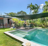 Tropical 3 Bedroom House Pool plus 4th Bedroom Bungalow - Whitsundays Accommodation