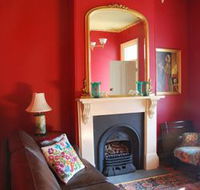 Victorian chic row cottage - Whitsundays Accommodation