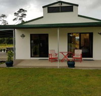 Froggy Hollow Holiday Cottage - Whitsundays Accommodation