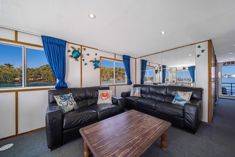 Coomera Houseboat Holidays - Whitsundays Accommodation 5