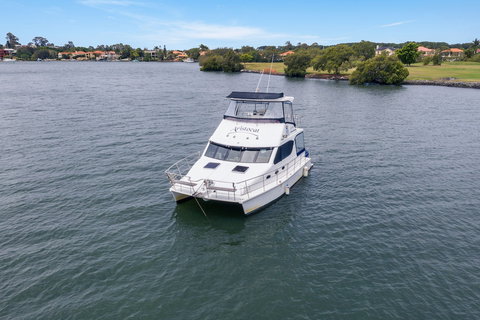 Coomera Houseboat Holidays - Whitsundays Accommodation 2