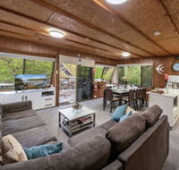 Boats And Bedzzz Houseboat Stays  Renmark River Villas - Whitsundays Accommodation