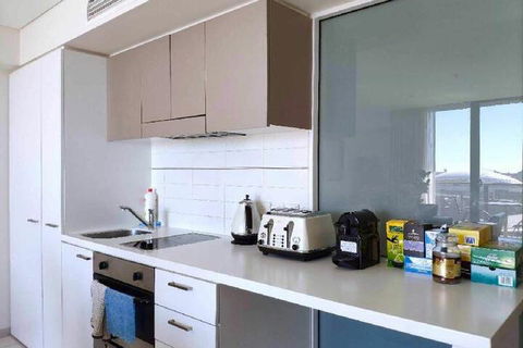 Deluxe Oaks Horizons North Terrace ViewCar Park - Whitsundays Accommodation 7
