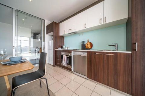 Vue Of The East End Wifi Netflix Nespresso - Whitsundays Accommodation 6