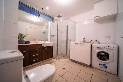 Vue Of The East End Wifi Netflix Nespresso - Whitsundays Accommodation 4
