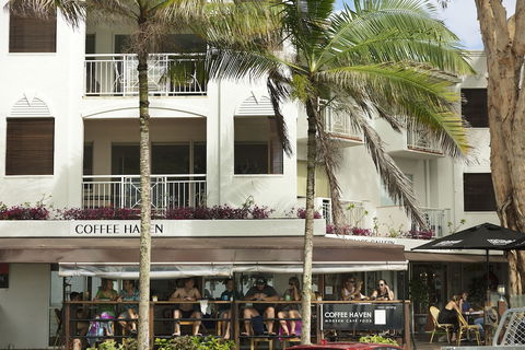Temple 220 Newly Refurbished Studio - Whitsundays Accommodation 0