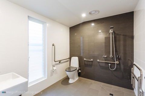 Stablebase - Whitsundays Accommodation 3