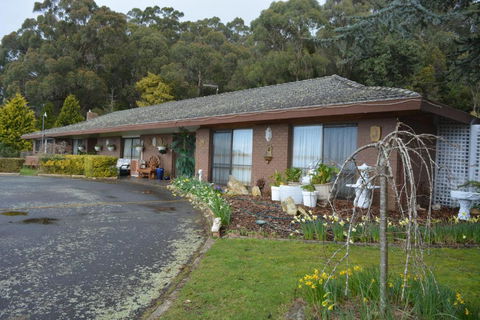 Heavenly Farm B & B Tasmania - Whitsundays Accommodation 4