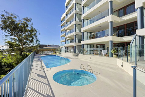 Le Vogue Unit 11 16 Magnus Street - Whitsundays Accommodation 3