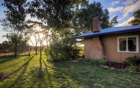 Rose Cottage - Whitsundays Accommodation 5