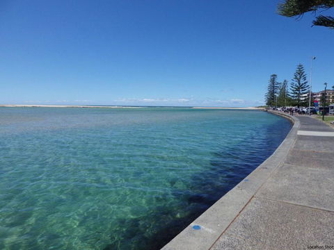 Waldorf Unit 409 The Entrance NSW - Whitsundays Accommodation 6