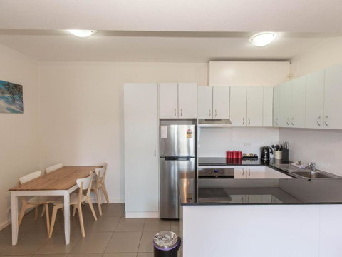 Kooringa 1 / 8 Townsend Street - Whitsundays Accommodation 4